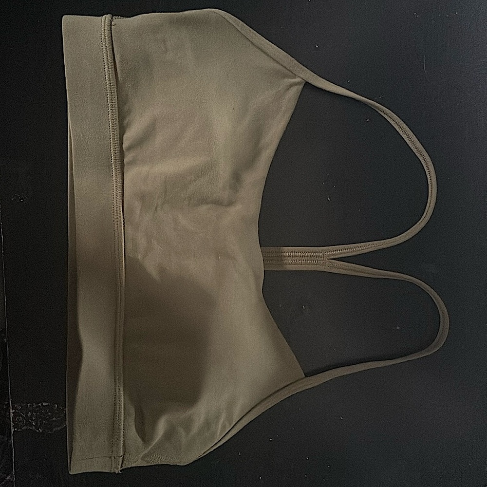 LULULEMON | UNUSED | Flow Y Bra Nulu, Light Support, Olive Green